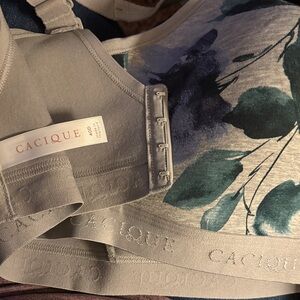 Cacique Gray and Teal Leaf Print new without tags